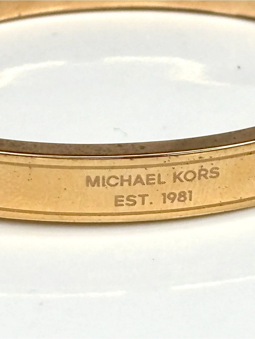 Michael Kors Heritage Plaque Women's Bracelet Gold Tone Signed